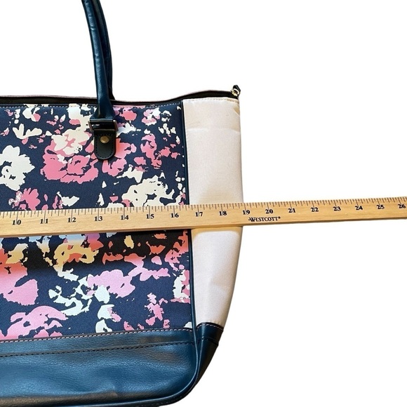 Callaway Large Ladies Tote Bag NWT-Zipper top Closure-3 Internal Pockets-Key Fob - Picture 3 of 11